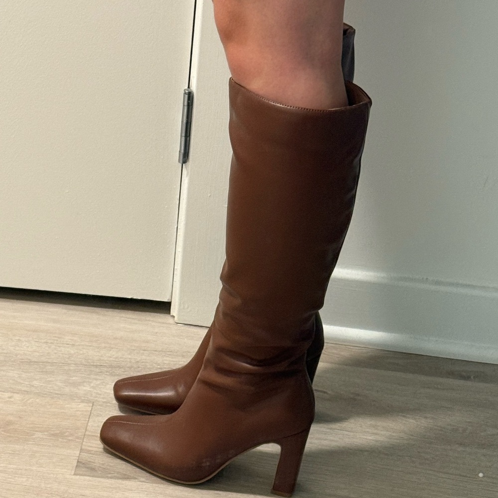 Brown Leather Knee-High Women's Boots- Never Worn